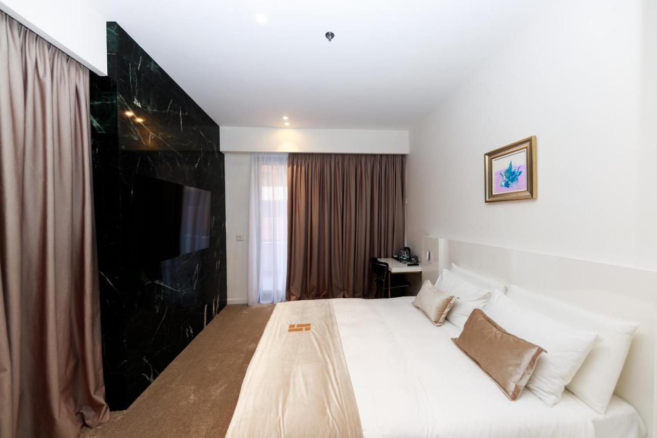 Habitat Hotel Tirana Extérieur photo