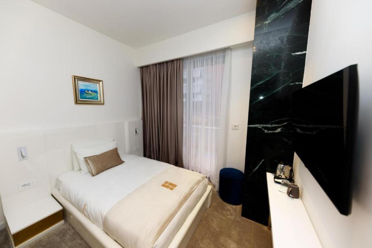 Habitat Hotel Tirana Extérieur photo